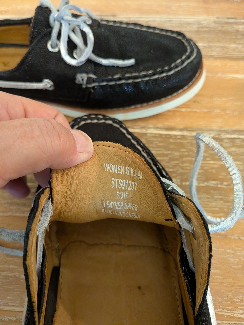 Sperry Women's Black Leather Boat Shoes. 8.5 (Gold Toe Edition) - Picture 7 of 10